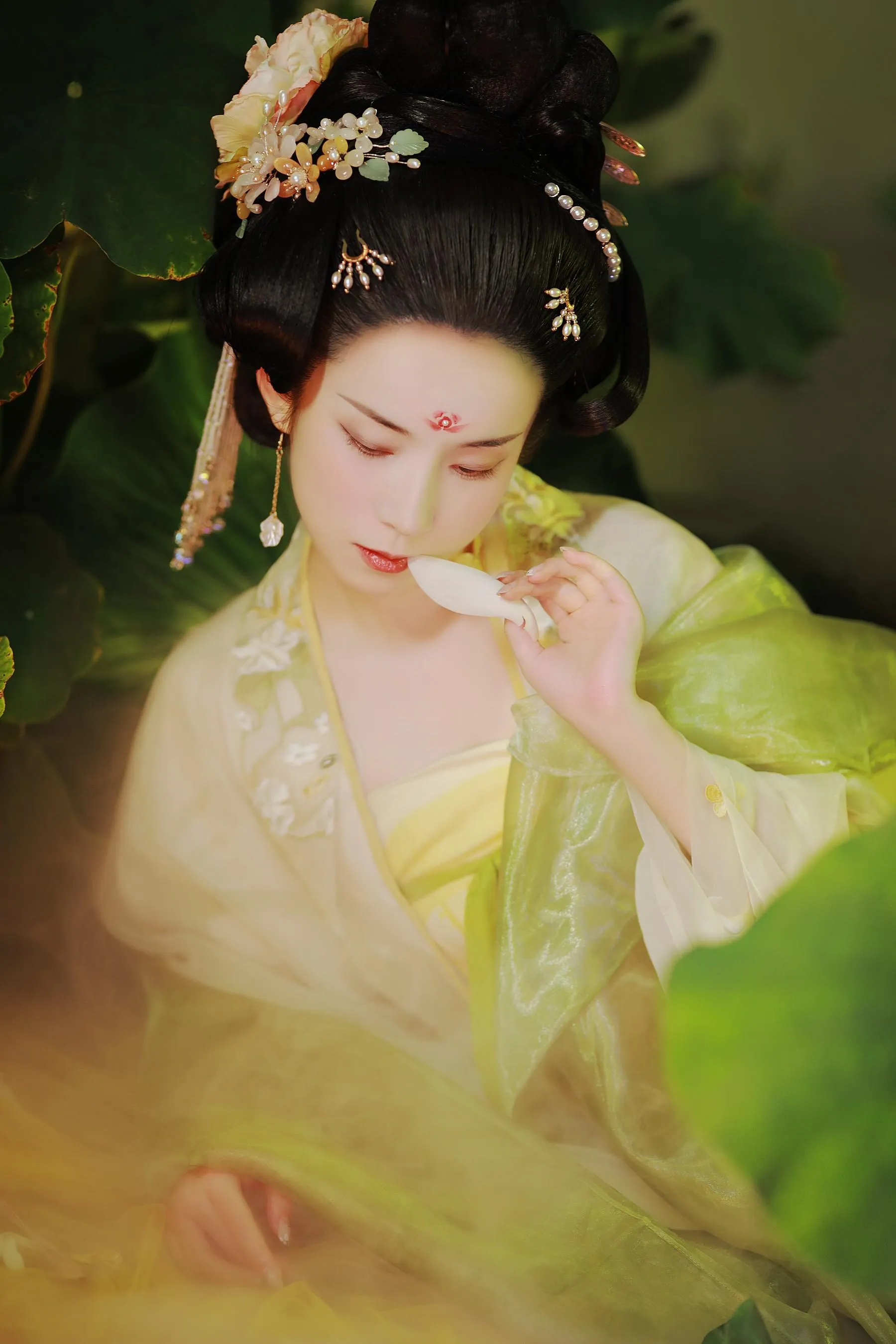 [YITUYU艺图语]2022.09.09 云想衣裳花想容 也清秋 [32P]插图4